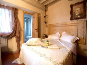 Charming house in Massa e Cozzile with garden